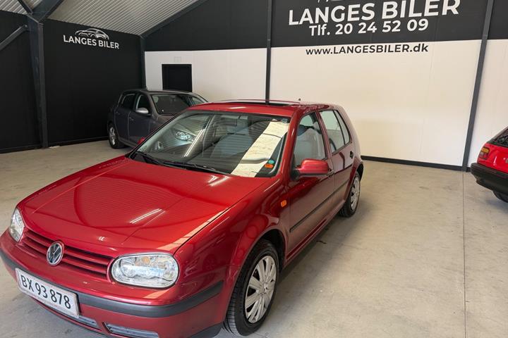 Grå VW Golf IV fra 1998