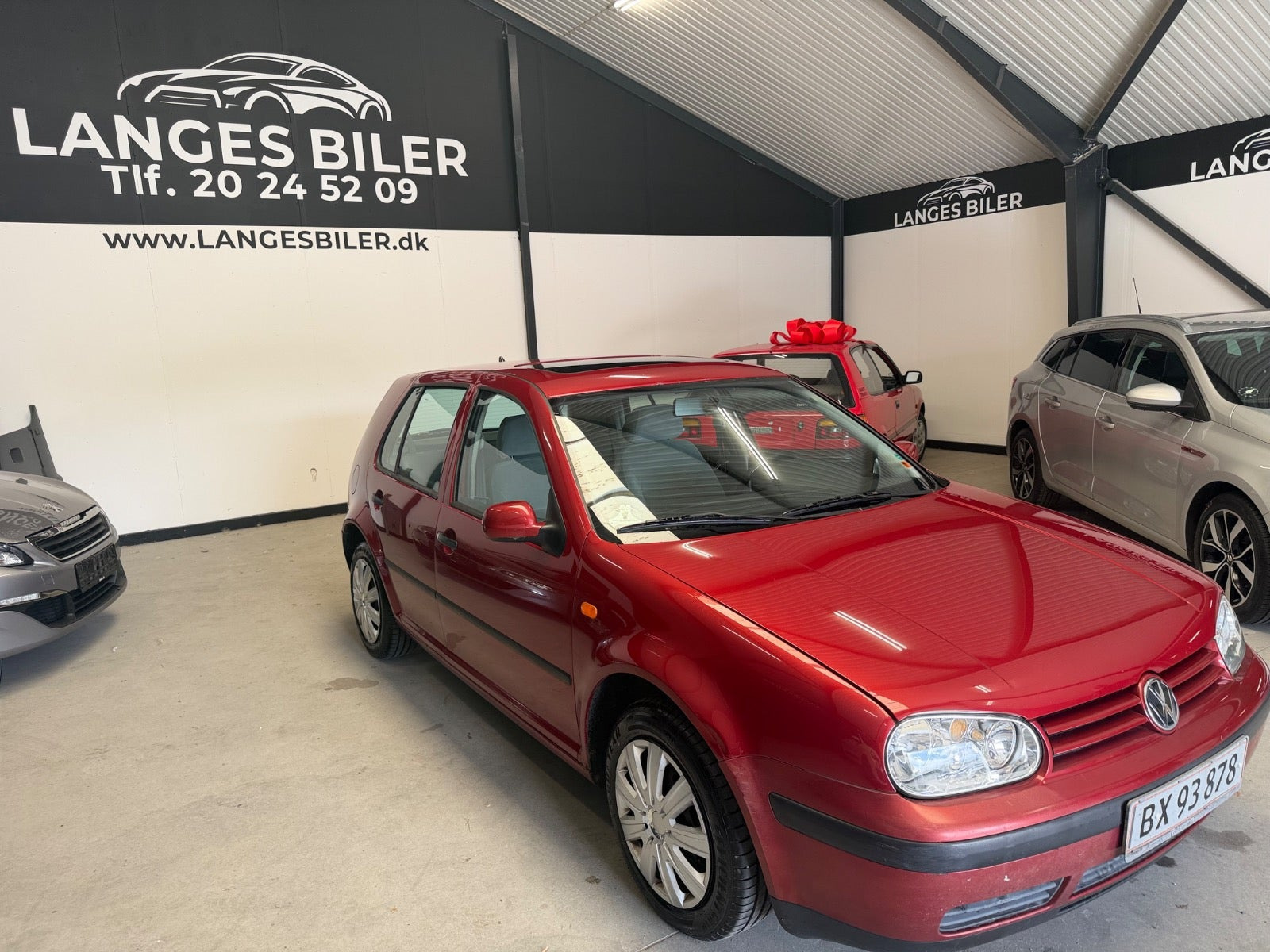 Grå VW Golf IV fra 1998