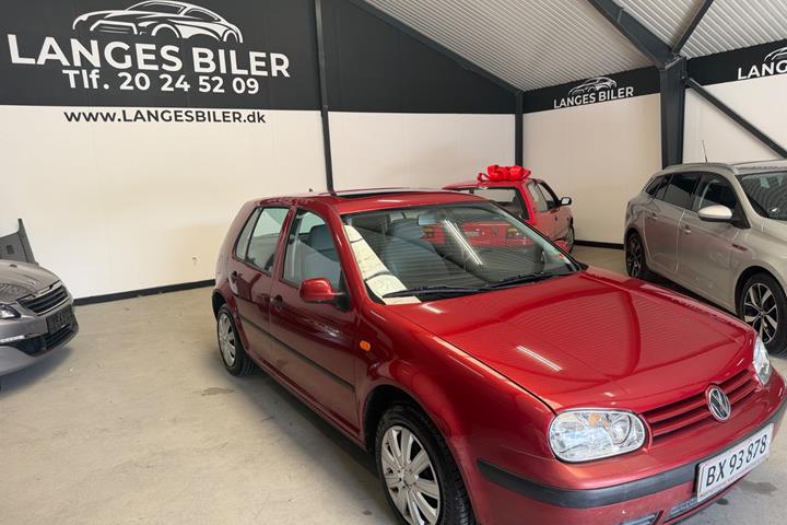 Grå VW Golf IV fra 1998