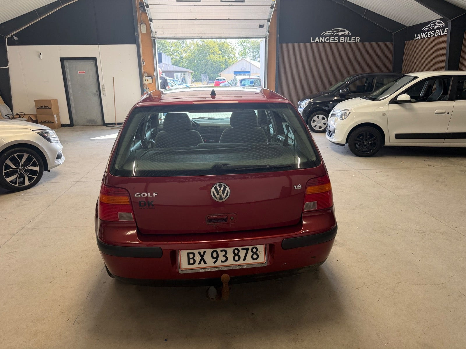 Grå VW Golf IV fra 1998