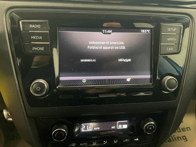 Blå Skoda Rapid fra 2019
