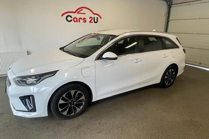 Hvid Kia Ceed fra 2021
