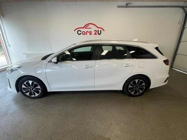 Hvid Kia Ceed fra 2021