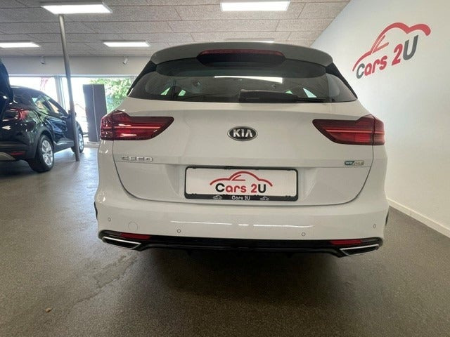 Hvid Kia Ceed fra 2021