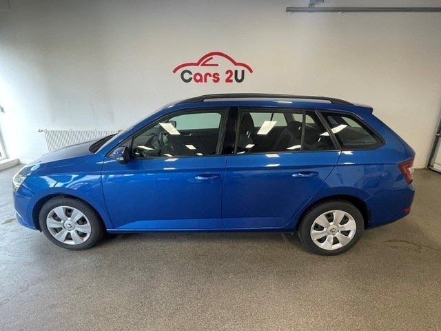 Blå Skoda Fabia fra 2019