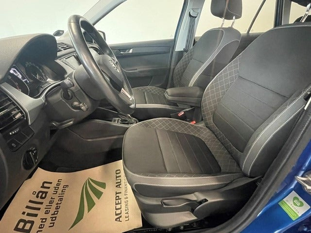 Blå Skoda Fabia fra 2019