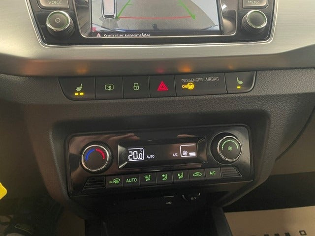 Blå Skoda Fabia fra 2019