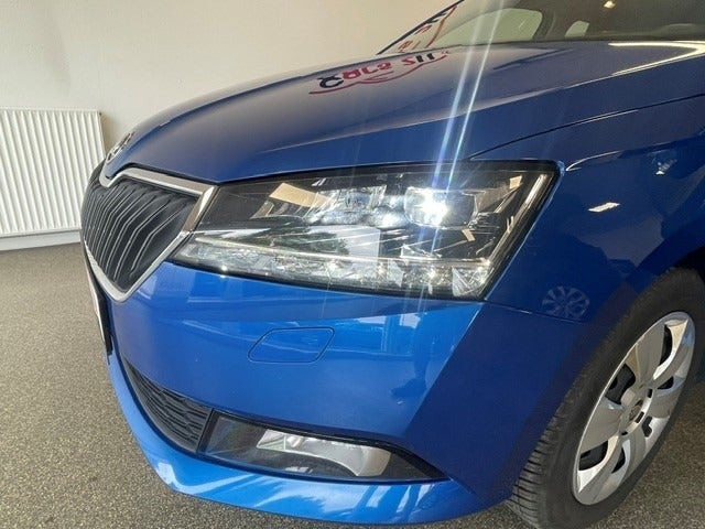 Blå Skoda Fabia fra 2019