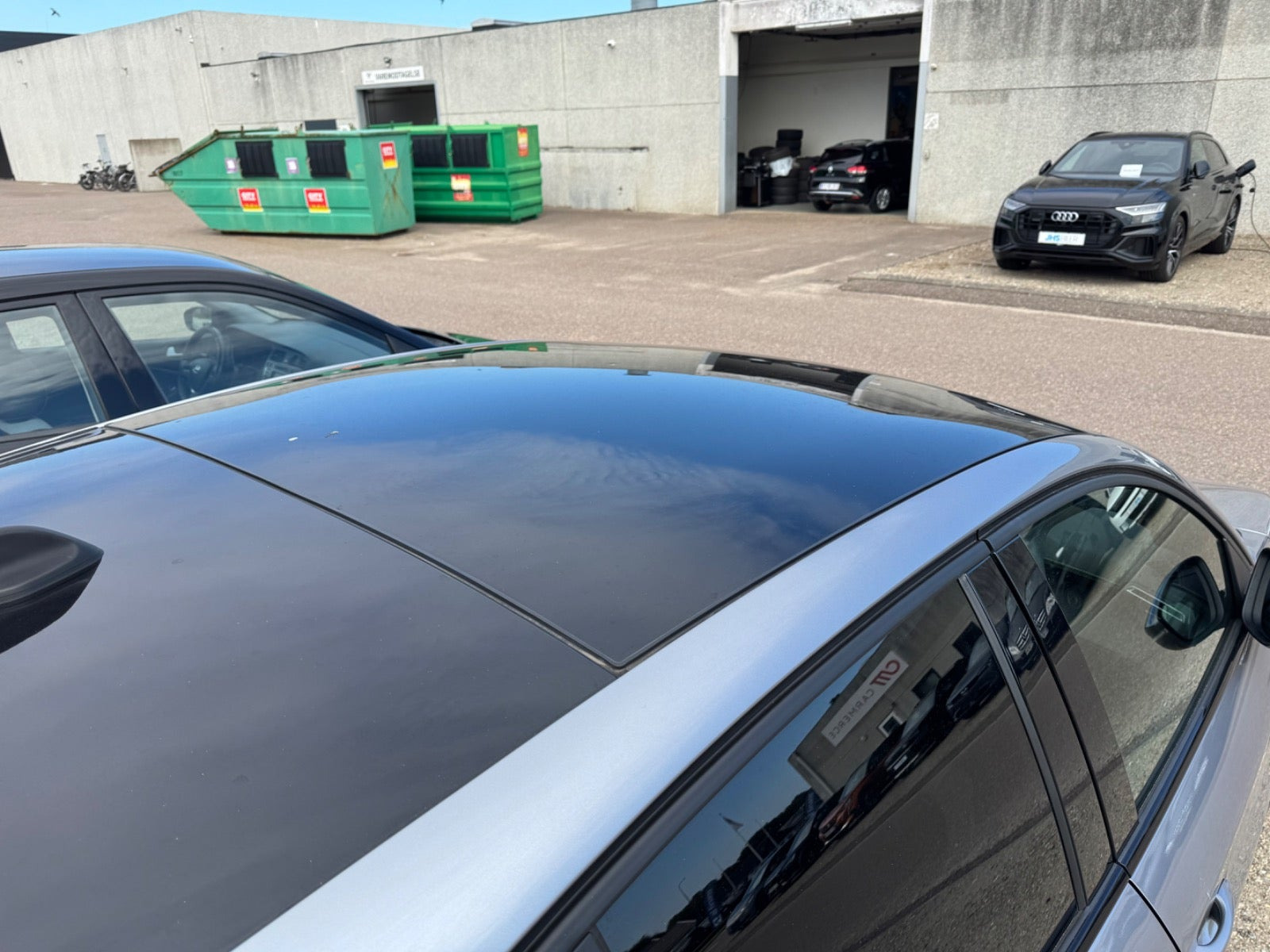 Sølv Peugeot e-208 fra 2023