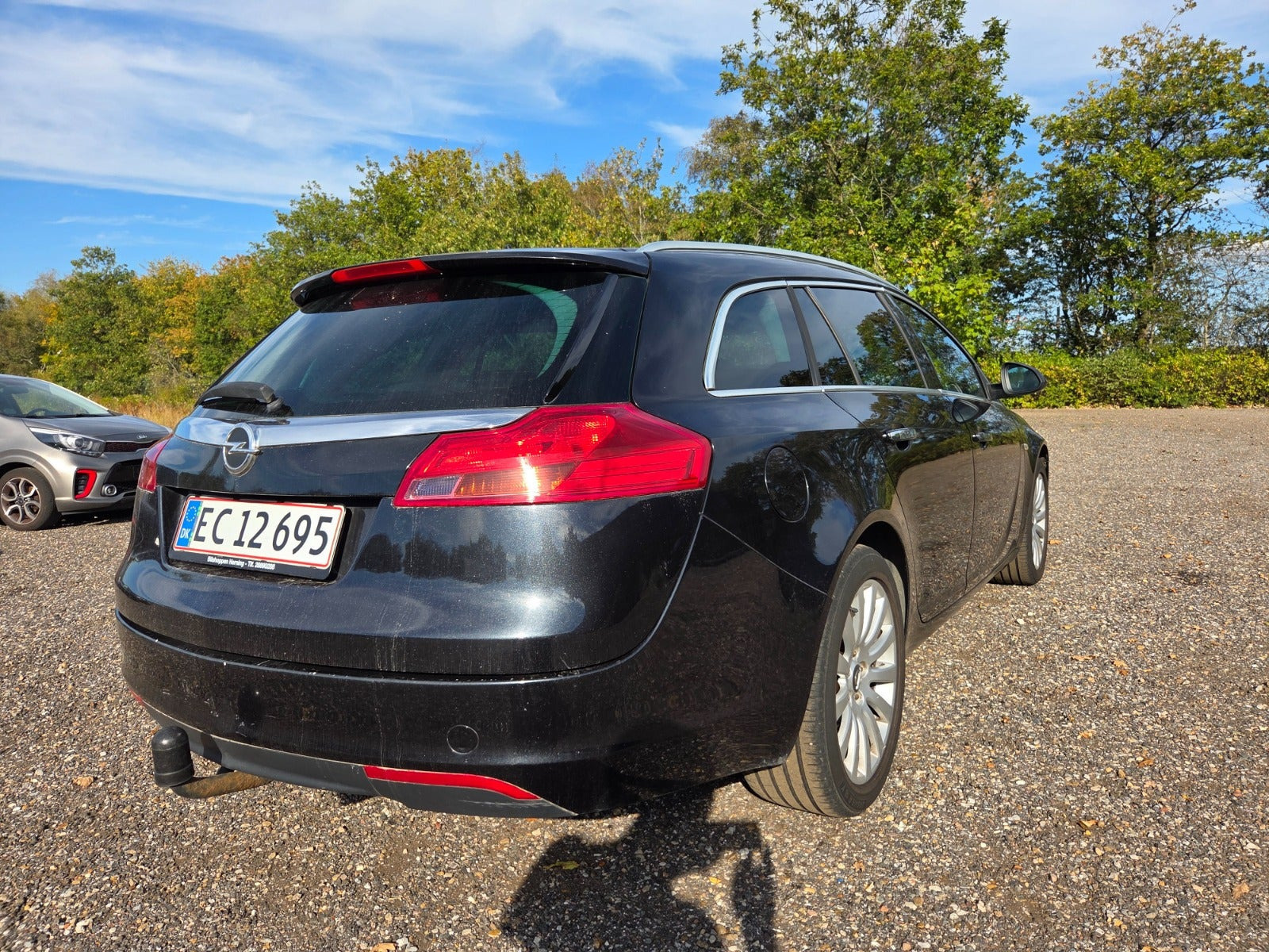 Sort Opel Insignia fra 2011