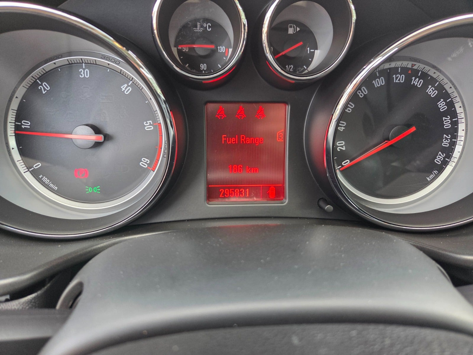 Sort Opel Insignia fra 2011