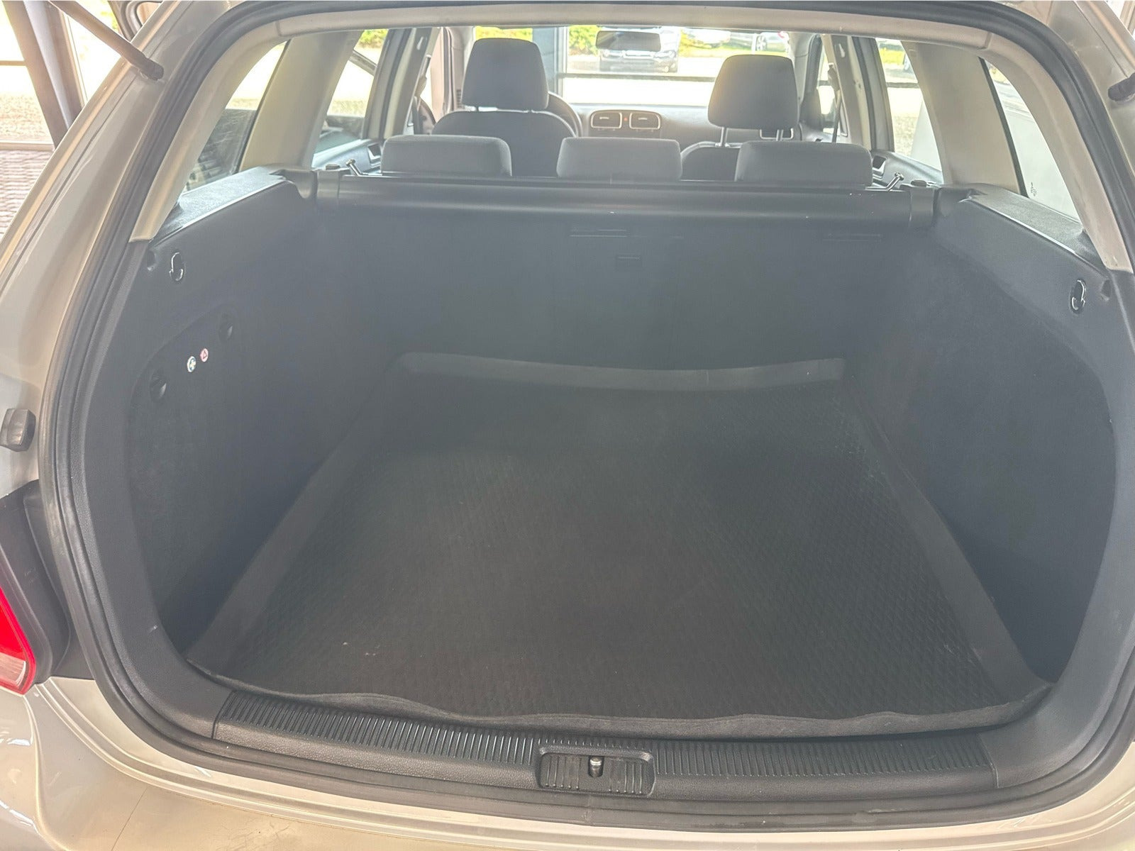 Sølv VW Golf VI fra 2011