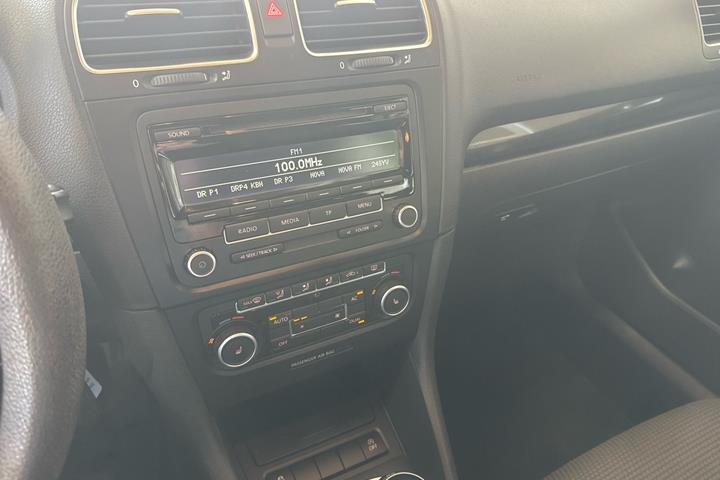 Sølv VW Golf VI fra 2011