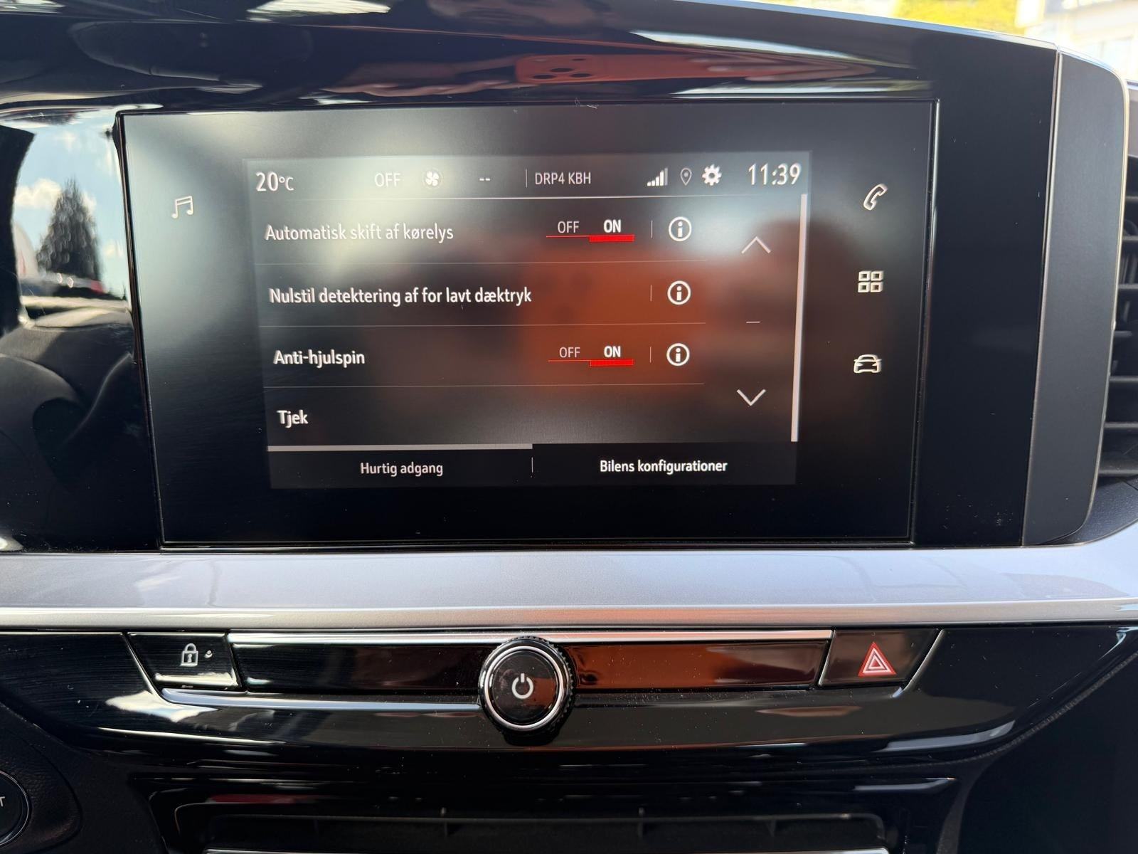 Rød Opel Mokka-e fra 2021