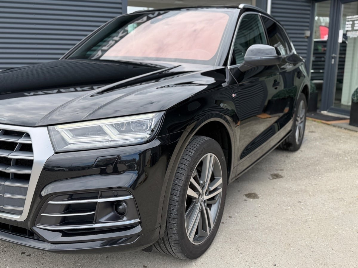 Sort Audi Q5 fra 2018