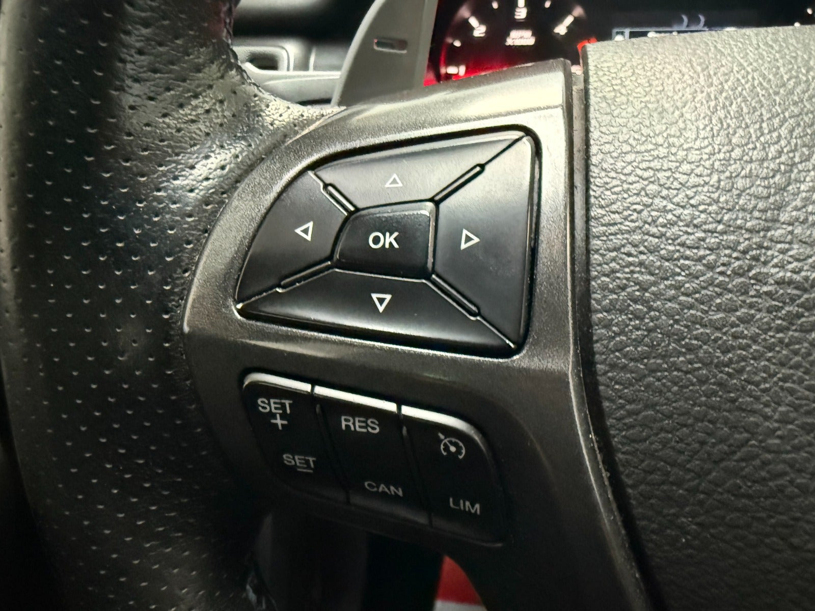 Blå Ford Ranger fra 2019