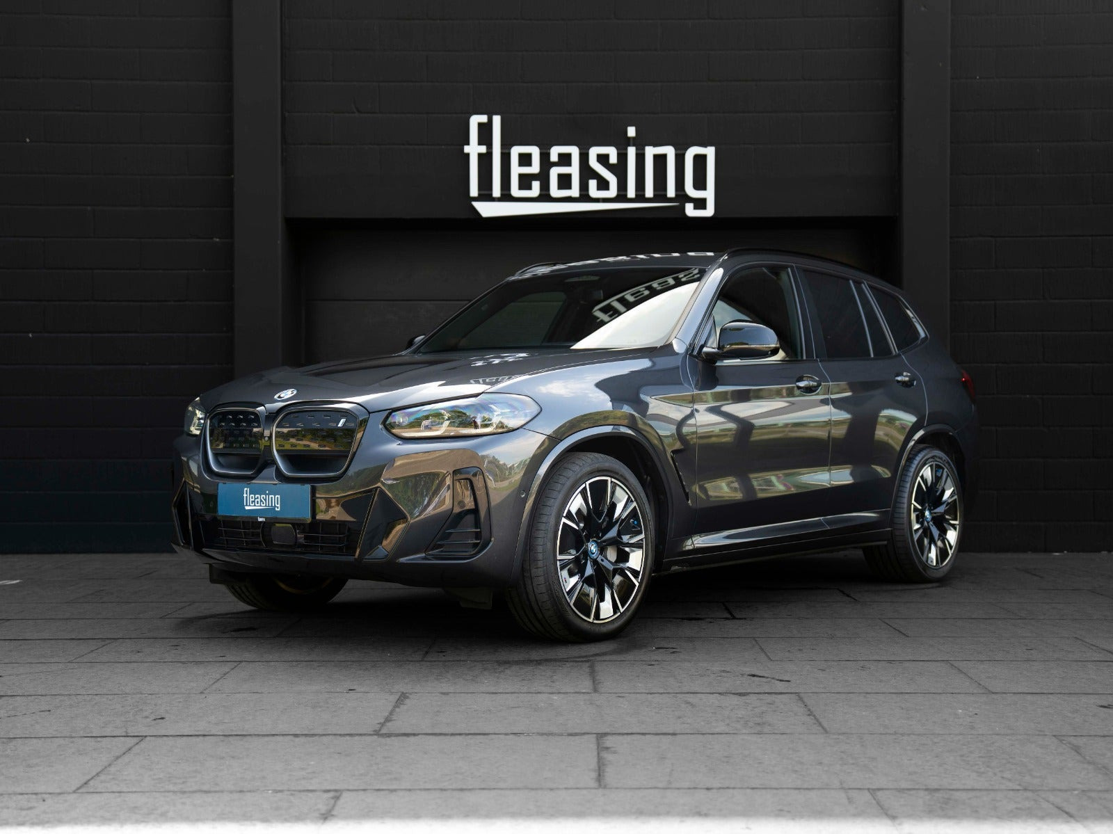 BMW iX3 Charged Plus M-Sport