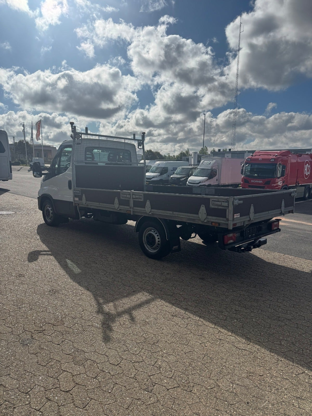 Hvid Iveco Daily fra 2020