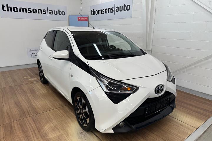 Hvid Toyota Aygo fra 2020