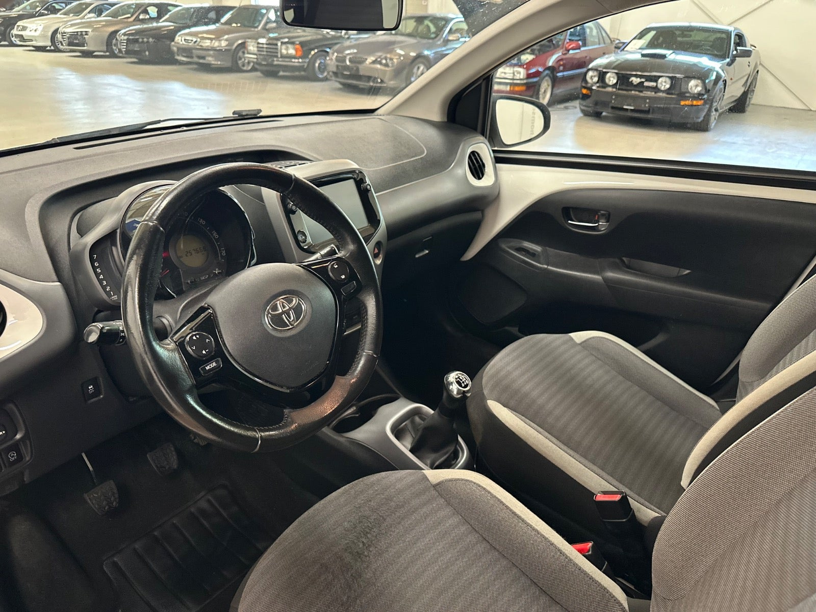 Hvid Toyota Aygo fra 2020