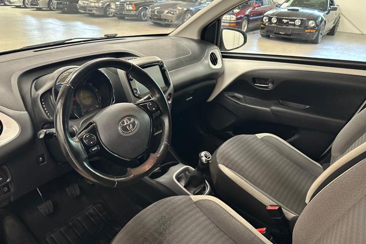 Hvid Toyota Aygo fra 2020