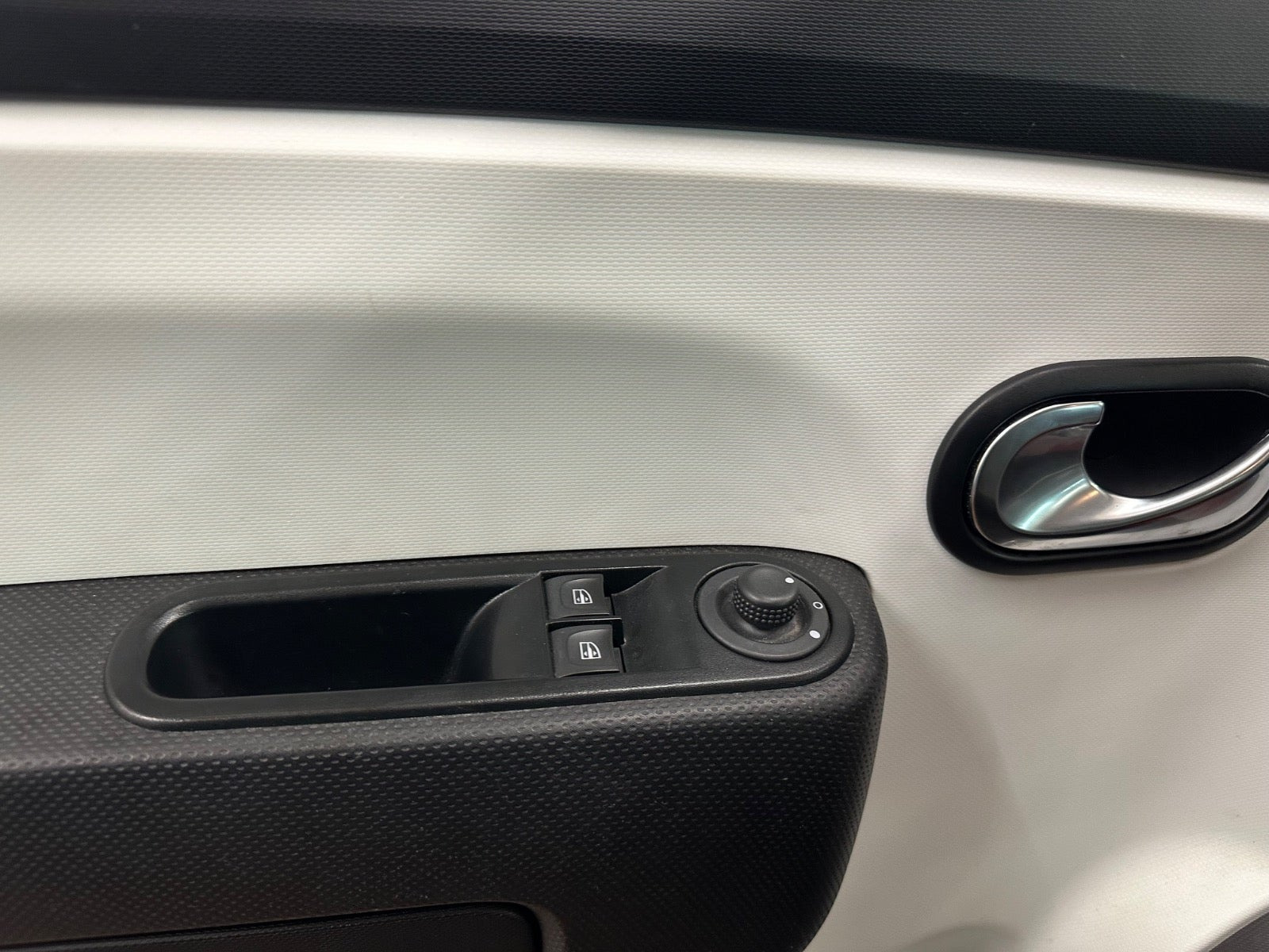 Sort Renault Twingo fra 2018