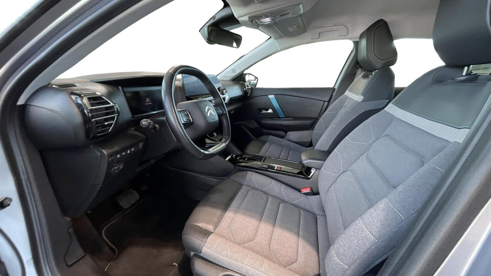 Grå Citroën ë-C4 fra 2022