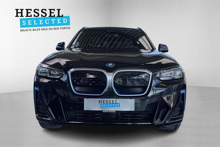 Sort BMW iX3 fra 2023