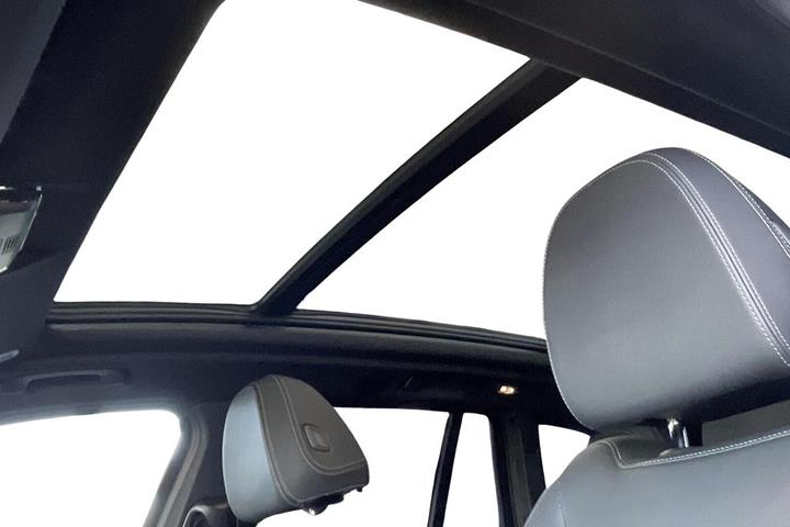 Sort BMW iX3 fra 2023
