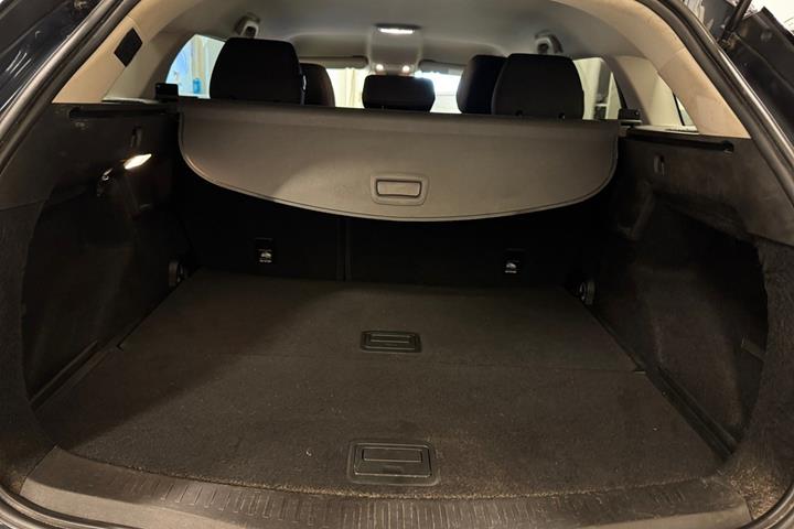 Grå Renault Megane IV fra 2018