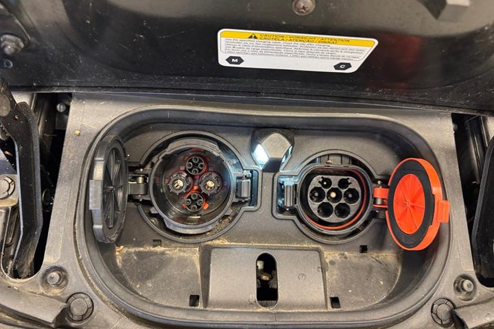 Sort Nissan Leaf fra 2021