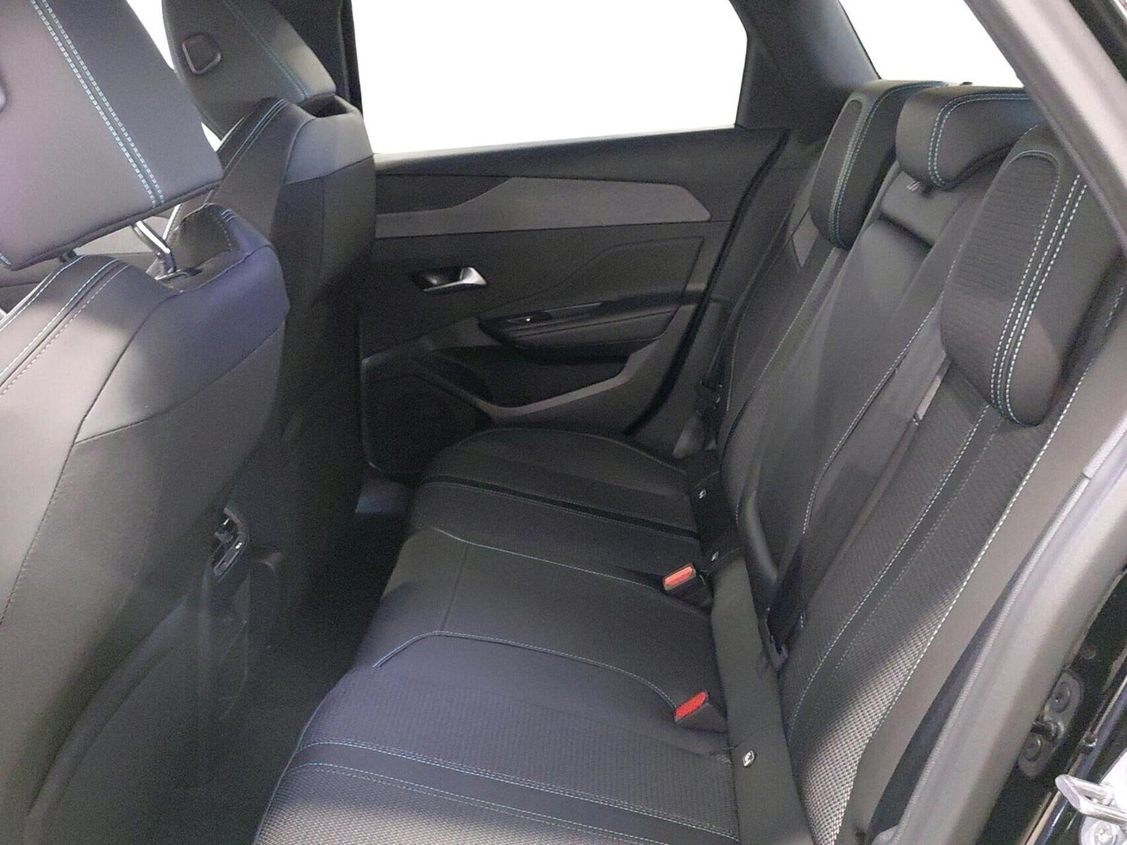 Sort Peugeot E-308 fra 2024