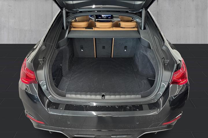 Sort BMW i4 fra 2025