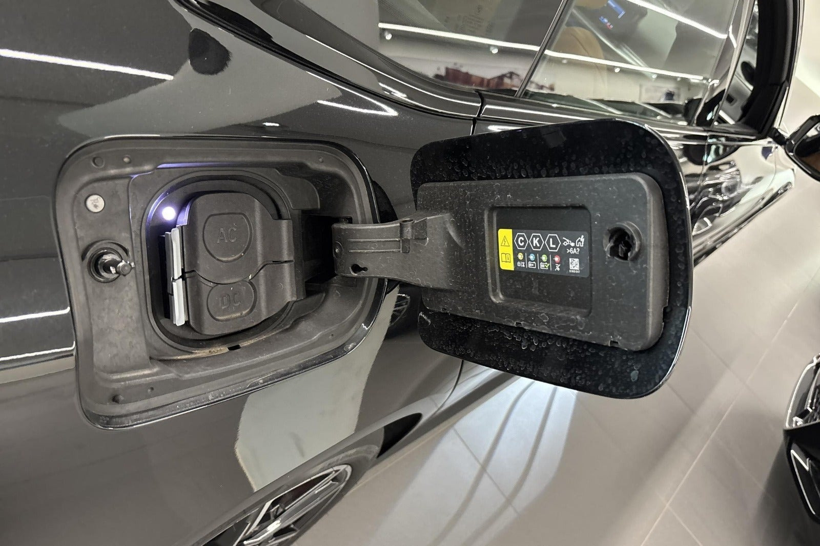 Sort BMW i4 fra 2025