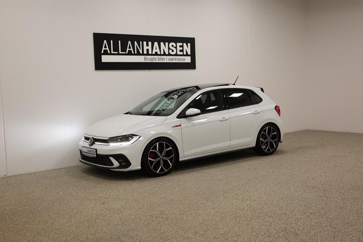 Hvid VW Polo fra 2022
