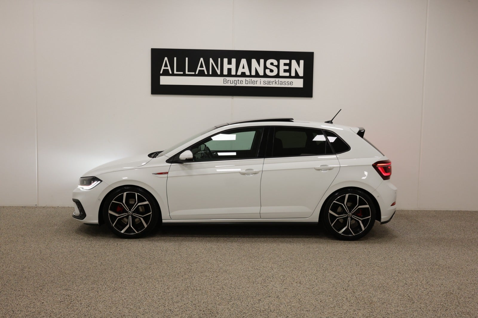 Hvid VW Polo fra 2022