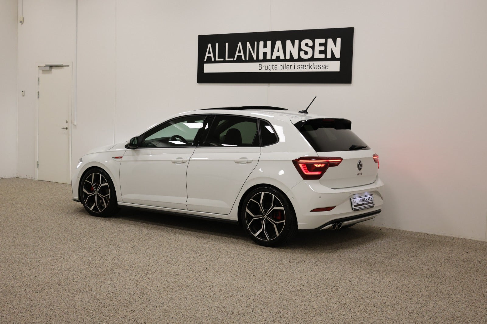 Hvid VW Polo fra 2022