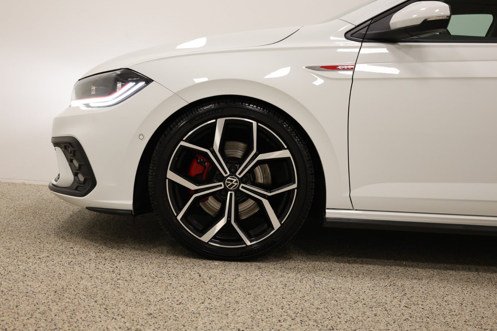 Hvid VW Polo fra 2022