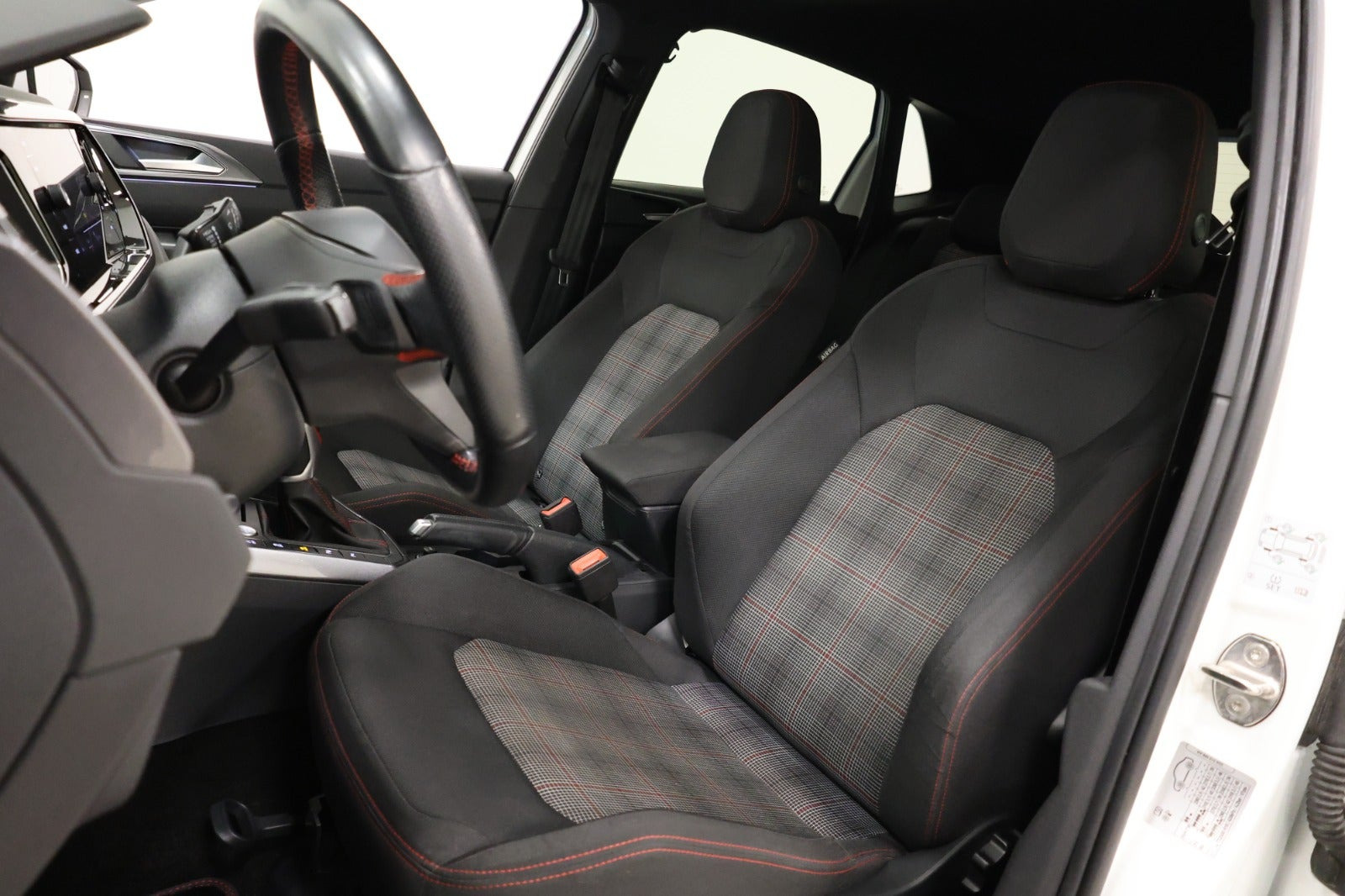 Hvid VW Polo fra 2022