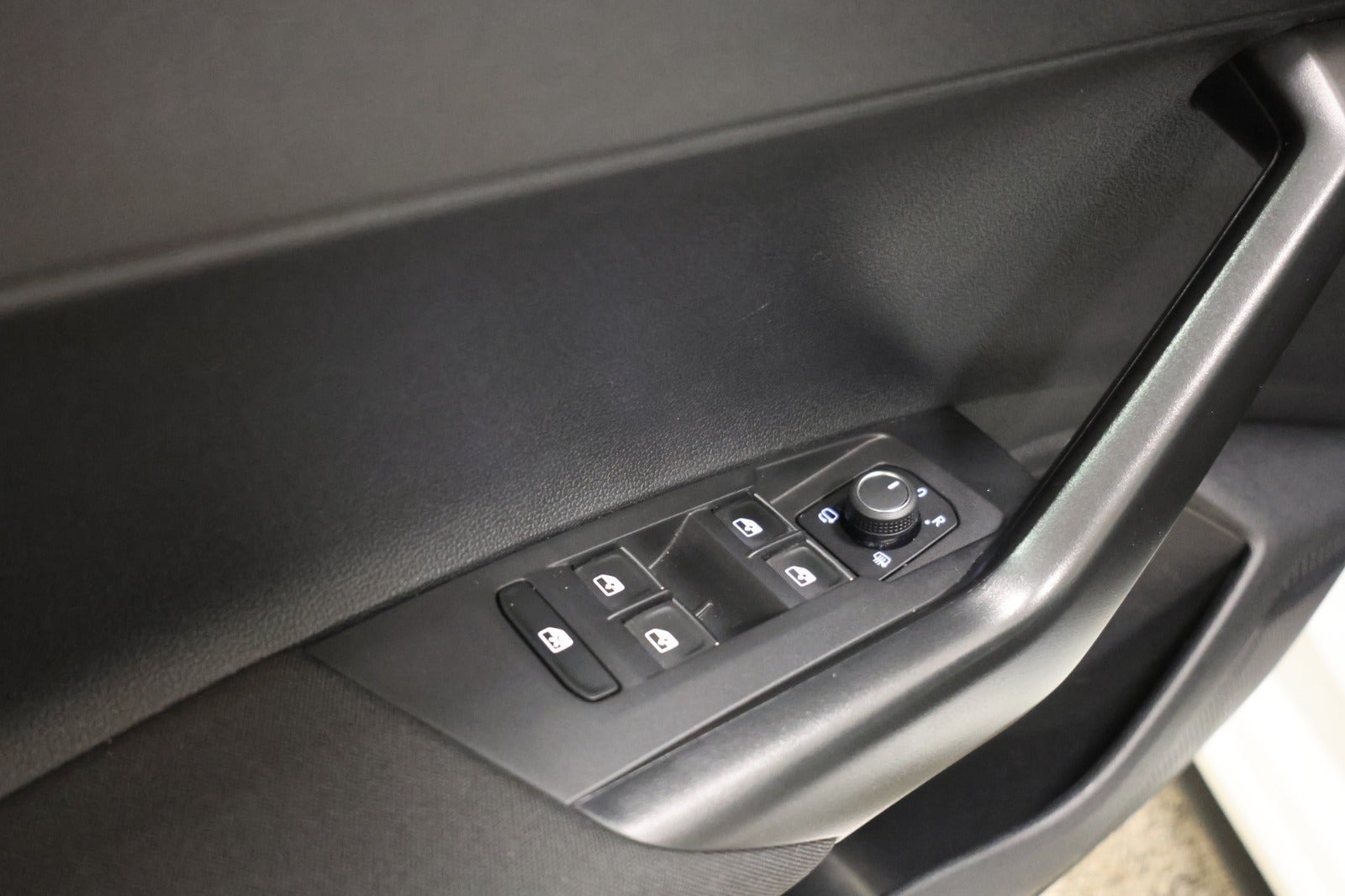 Hvid VW Polo fra 2022