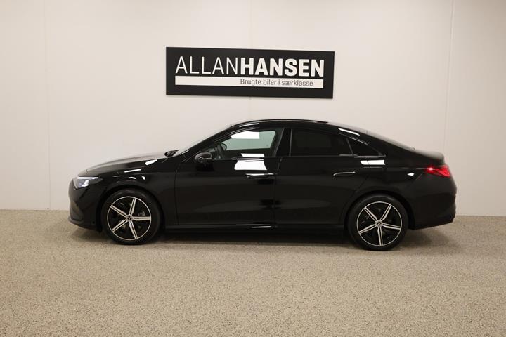 Sort Mercedes CLA350 fra 2026