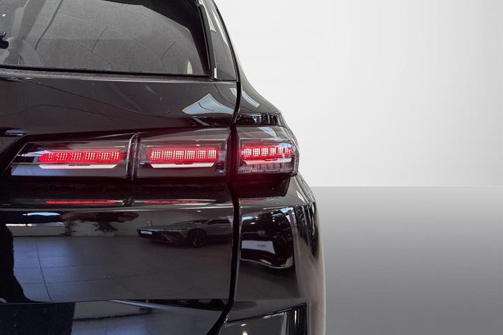Sort Peugeot E-308 fra 2025