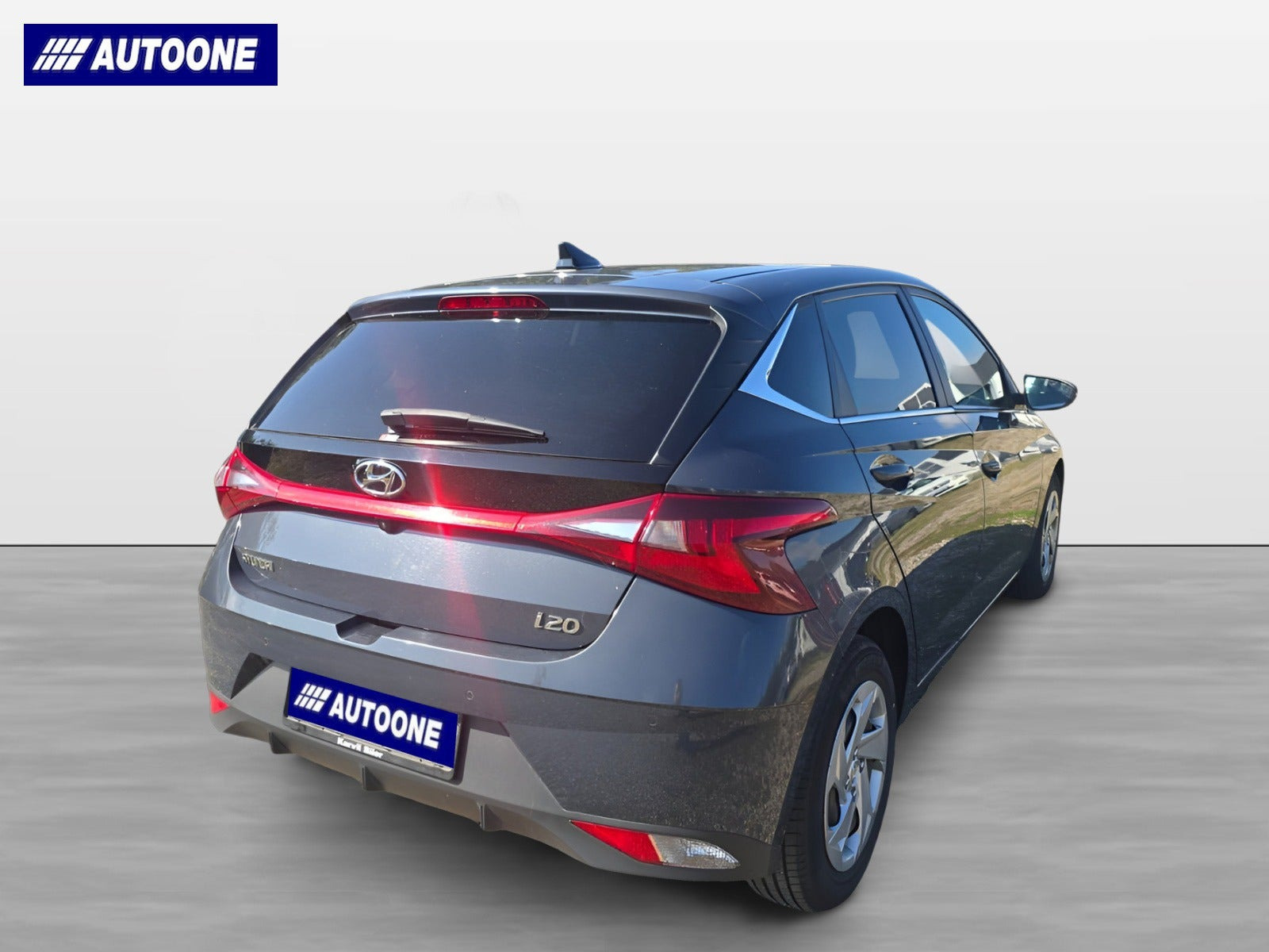 Grå Hyundai i20 fra 2021