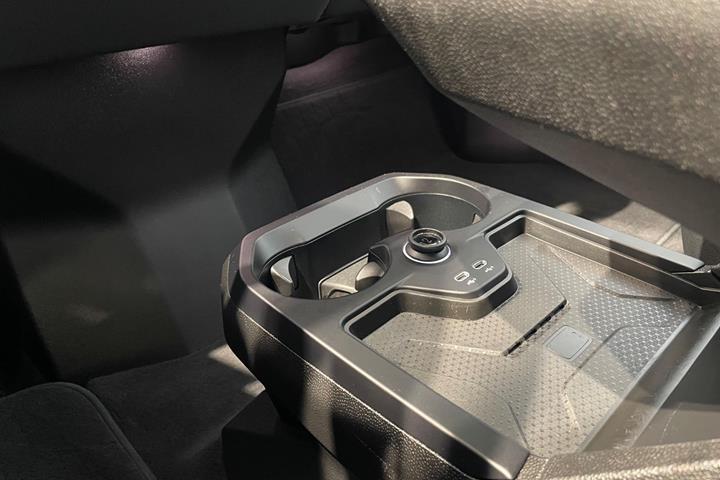 Hvid BMW iX fra 2023