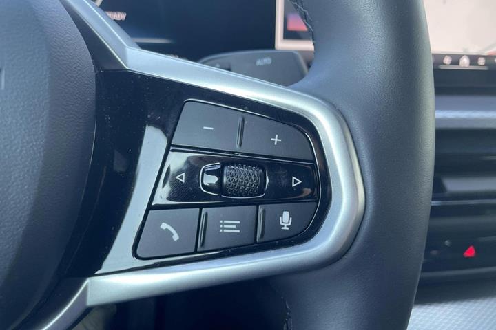Sort BMW i4 fra 2026