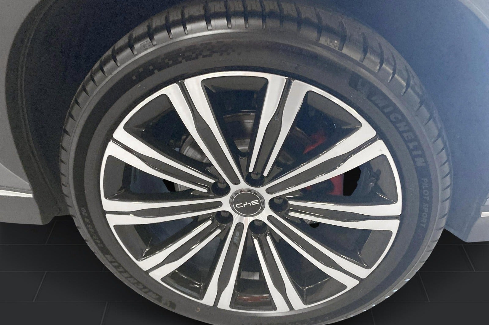 undefined BYD Sealion 7 fra 2024