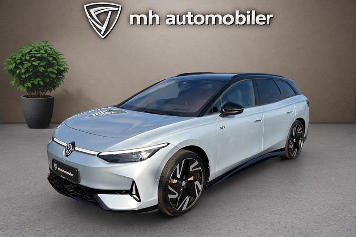 Sølv VW ID.7 fra 2025 set udefra