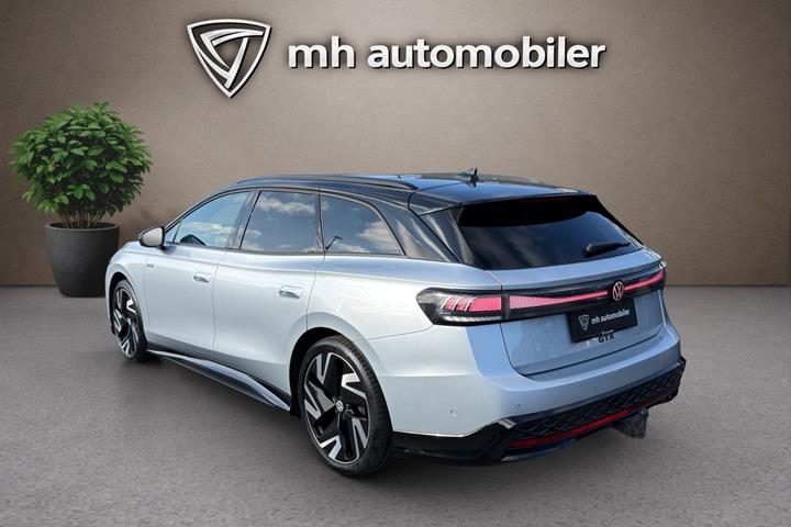 Sølv VW ID.7 fra 2025