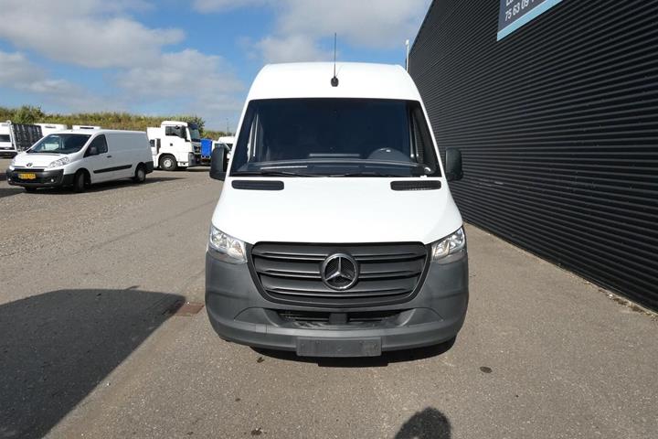 Hvid Mercedes Sprinter 317 fra 2023