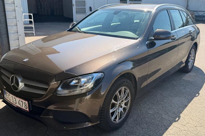Brun Mercedes C200 d fra 2016